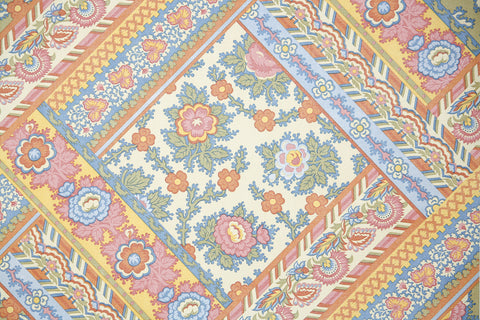1970s Floral Vintage Wallpaper