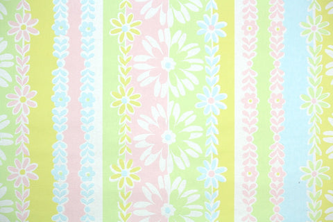 1960s Floral Vintage Wallpaper