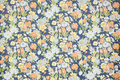 1960s Floral Vintage Wallpaper