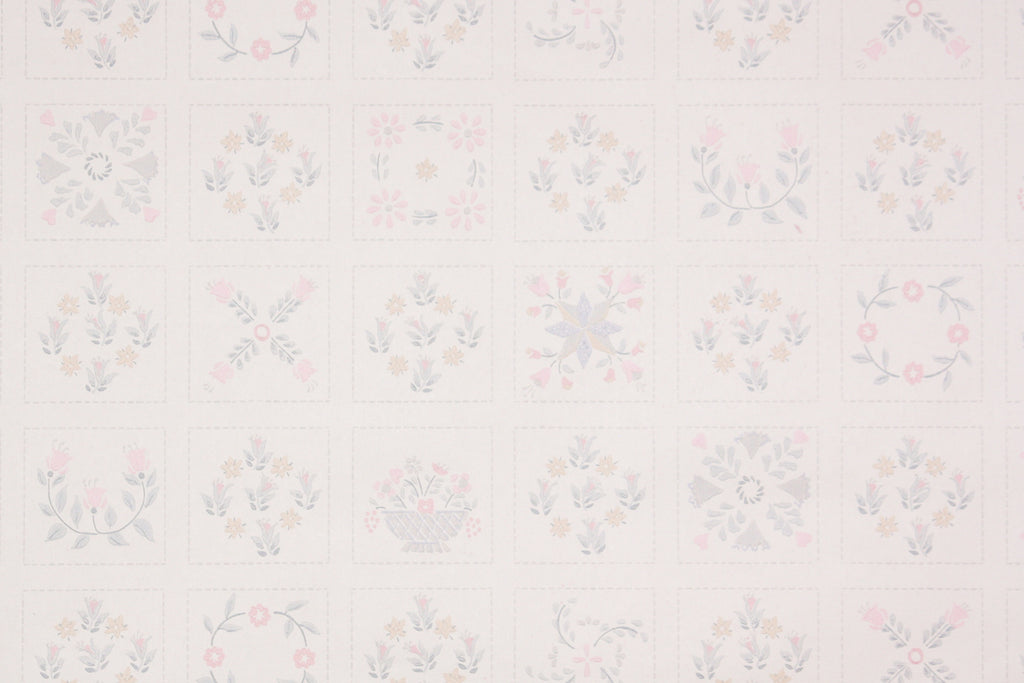 1980s Floral Vintage Wallpaper