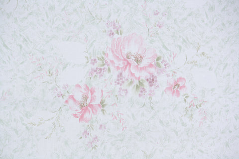 1980s Floral  Vintage Wallpaper