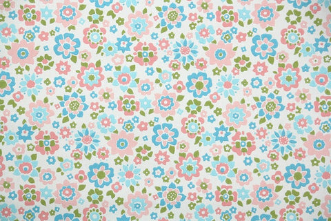 1960s Floral Vintage Wallpaper