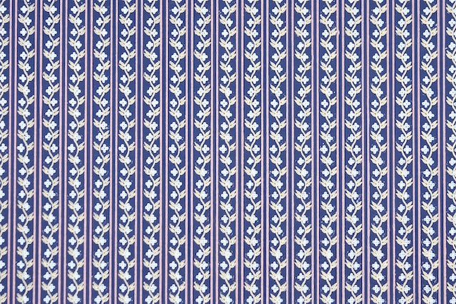 1980s Floral Vintage Wallpaper