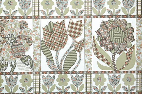 1970s Floral Vintage Wallpaper