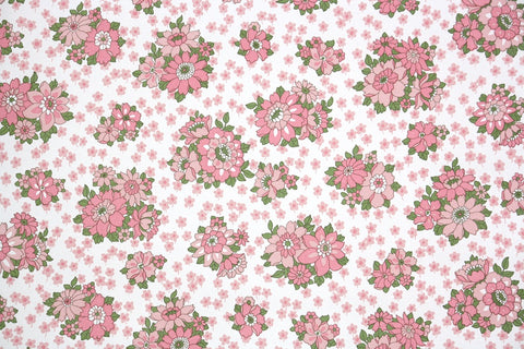 1970s Floral Vintage Wallpaper